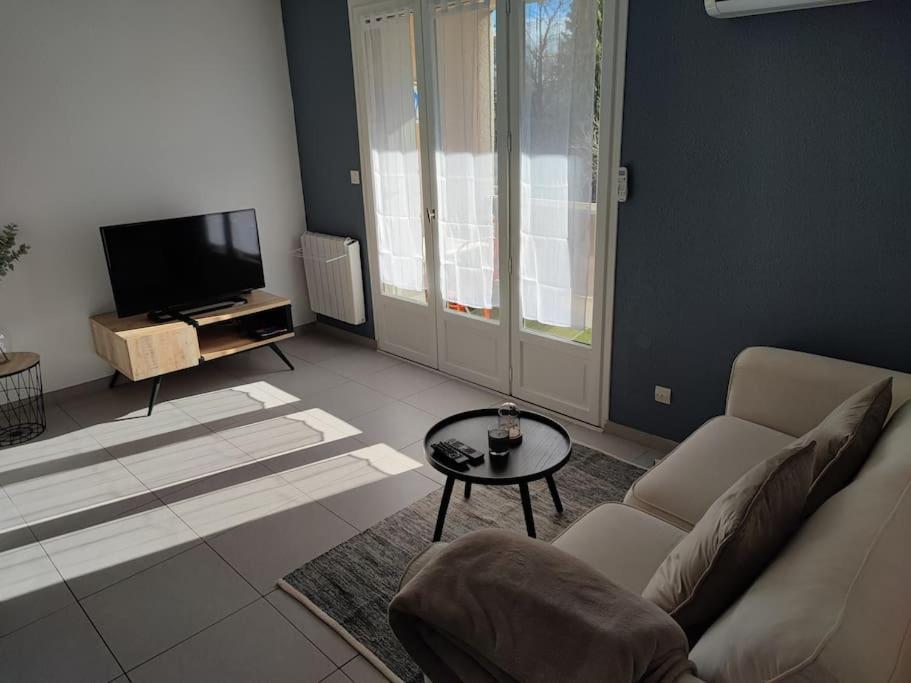 Ferienwohnung Charmant 2 Pieces A Aubenas 2Etoiles Exterior foto